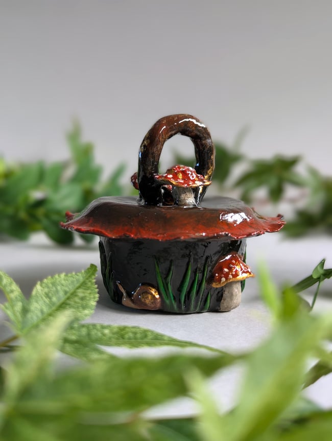 Mushroom Pot