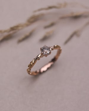 Image of 18ct Rose gold, pale grey rose-cut diamond Floral Carved ring (LON271)
