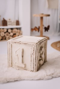 Image 1 of    Wooden box    vintage 