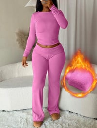 Image 13 of SKYNLYDRESS - Ensemble pantalon et top à manches longues col rond de couleur unie, en polaire