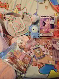 Image 1 of Juicy Couture Meets Hello Kitty Bundle 
