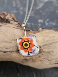 Image 7 of Flower Power Necklace - a piece of broken plate! 