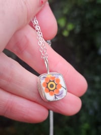 Image 4 of Flower Power Necklace - a piece of broken plate! 