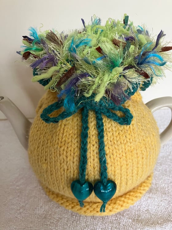 Image of medium YELLOW Go On! tea cosie