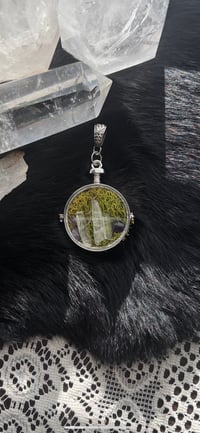 Image 5 of Lg Curiosity Locket I