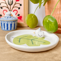 Image 1 of coupelle canard sur la feuille verte