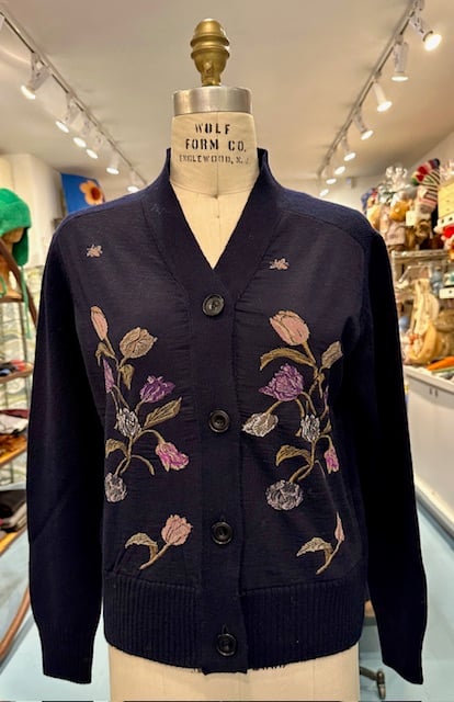 Image of Antipast F/W'25 Sock Knit Sweaters (Cardigans and V-Necks)