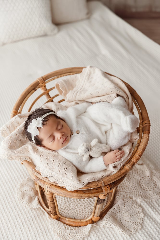 Image of BLACK FRIDAY- Simply Baby Newborn Session