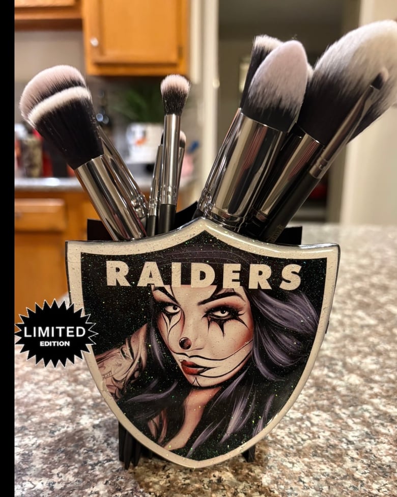 Image of Raiders Brush Set