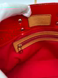 Image 23 of Louis Vuitton Reade PM Red Vernis Leather Handbag
