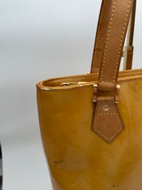 Image 5 of Louis Vuitton Reade MM Yellow Patent Leather