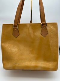 Image 10 of Louis Vuitton Reade MM Yellow Patent Leather