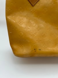 Image 11 of Louis Vuitton Reade MM Yellow Patent Leather