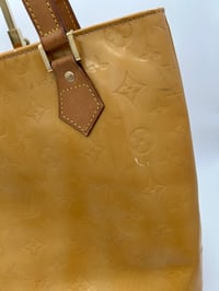 Image 12 of Louis Vuitton Reade MM Yellow Patent Leather