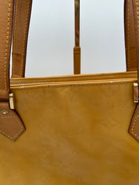 Image 13 of Louis Vuitton Reade MM Yellow Patent Leather