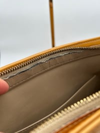 Image 20 of Louis Vuitton Reade MM Yellow Patent Leather