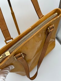 Image 19 of Louis Vuitton Reade MM Yellow Patent Leather