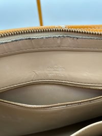 Image 22 of Louis Vuitton Reade MM Yellow Patent Leather