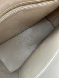 Image 23 of Louis Vuitton Reade MM Yellow Patent Leather