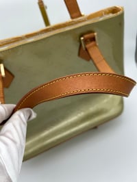 Image 14 of Louis Vuitton Reade MM Green Patent Leather Top Handle Bag