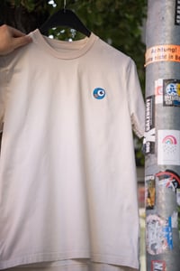 Image 5 of Herumkommandiert T-Shirt