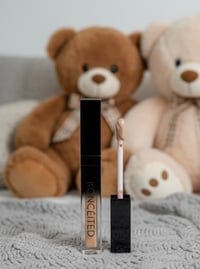 Image 3 of  WET LIP PAINT (BOTTLE GIRL)