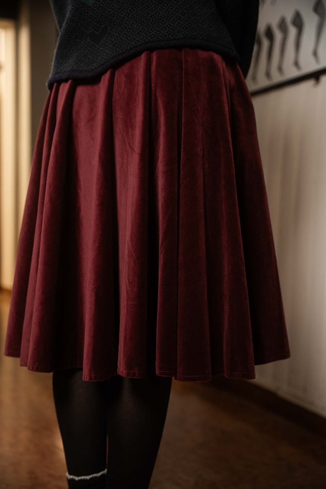 Image of Gonna a ruota bordeaux