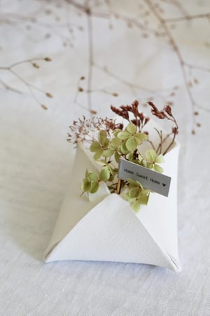 Image of Porte fleurs en argile