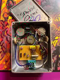 Image 2 of Spanish Castle Fuzz from Wire Instruments
