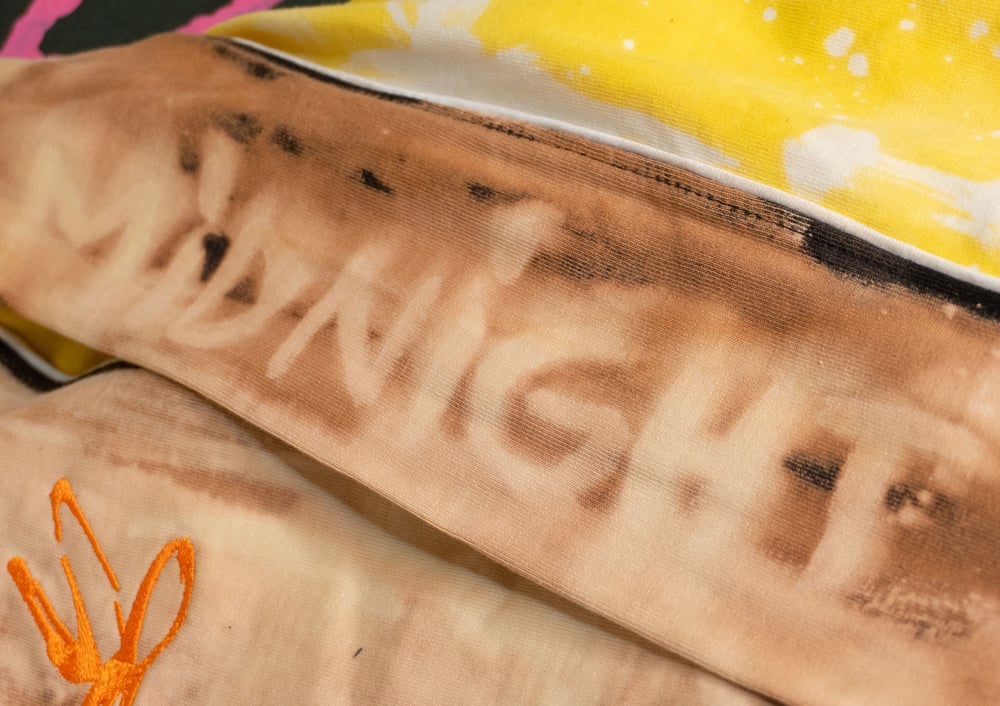 Image of Tee shirt manches longues LOST & FOUND noire et jaune 