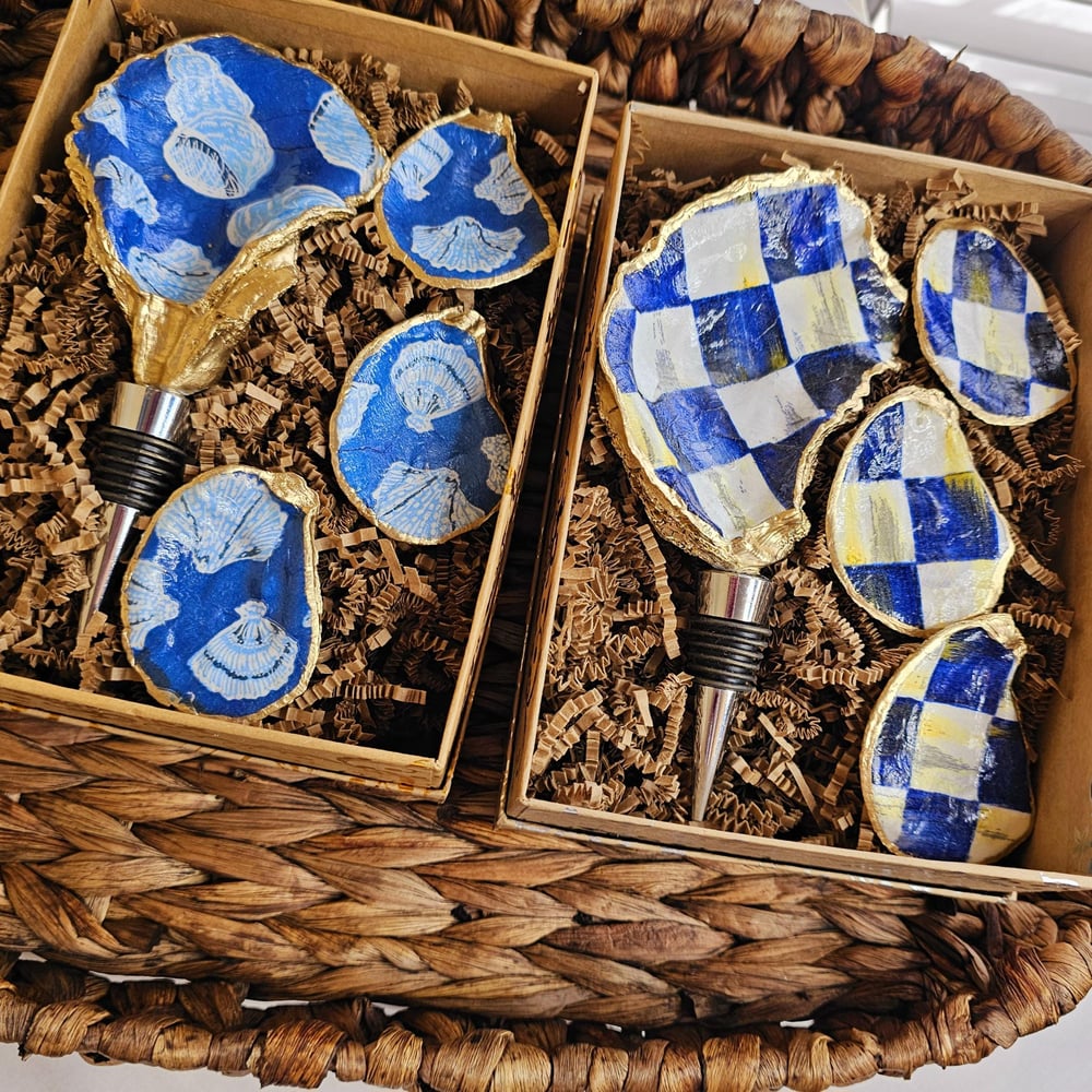 Image of Hand-Painted Oyster Shell Wine Stopper &amp; Magnet Set: Coastal Decor Gift