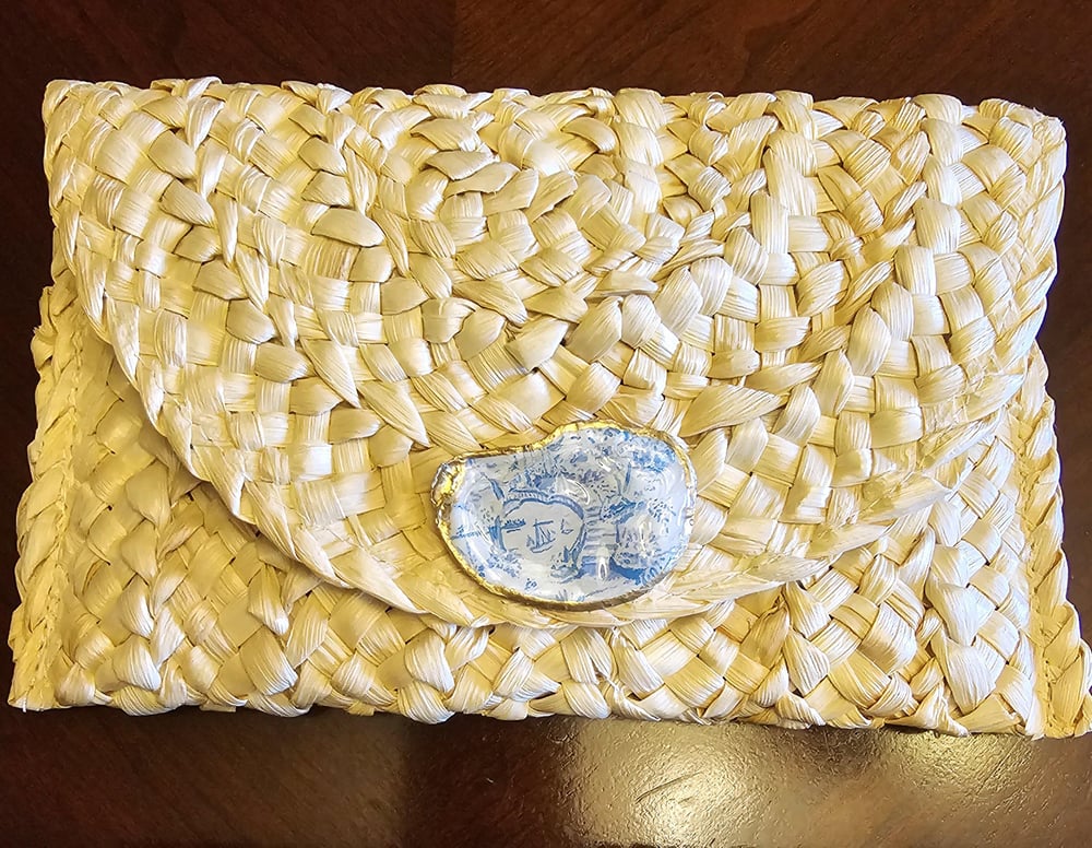 Image of Boho Straw Clutch: Handmade Woven Handbag with Oyster Shell
