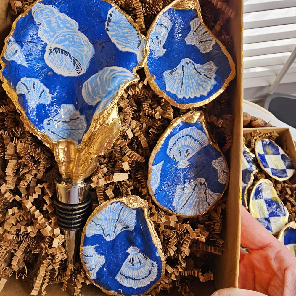 Image of Hand-Painted Oyster Shell Wine Stopper &amp; Magnet Set: Coastal Decor Gift