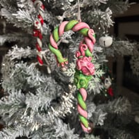 Image 2 of Taffy S&P candy cane 