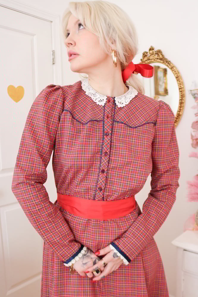 Image of Vintage 1970s Candi Jones Christmas Cottage Plaid Dress (Medium)