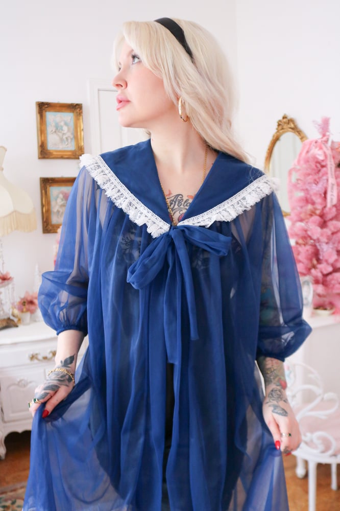 Image of Vintage 1960s Navy Blue Peignoir with Floral Lace (Small)