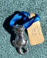 Image 2 of Sterling Lounging Cat Charm