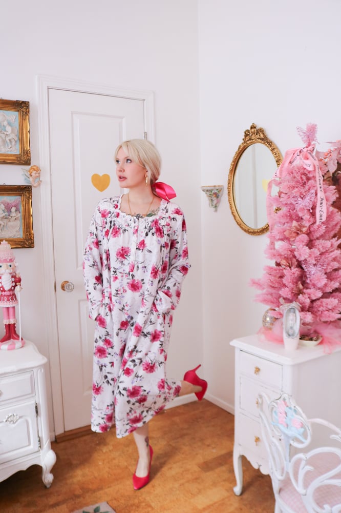 Image of Cozy Secret Treasures Floral Long Sleeve Winter Nightgown (XL) 