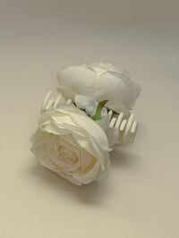 sample white rose claw