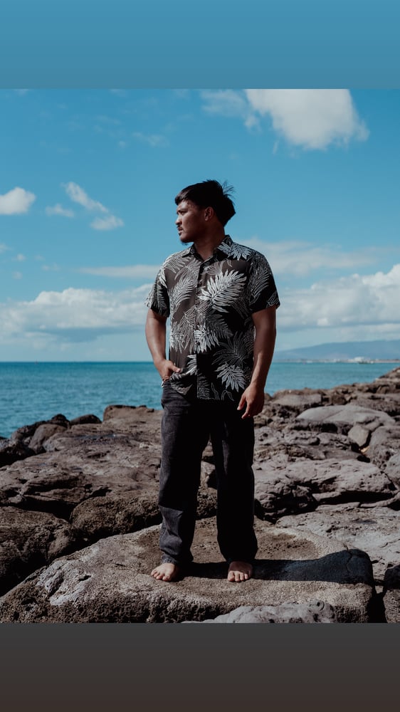 Image of Hapu'u Black Aloha Shirt 
