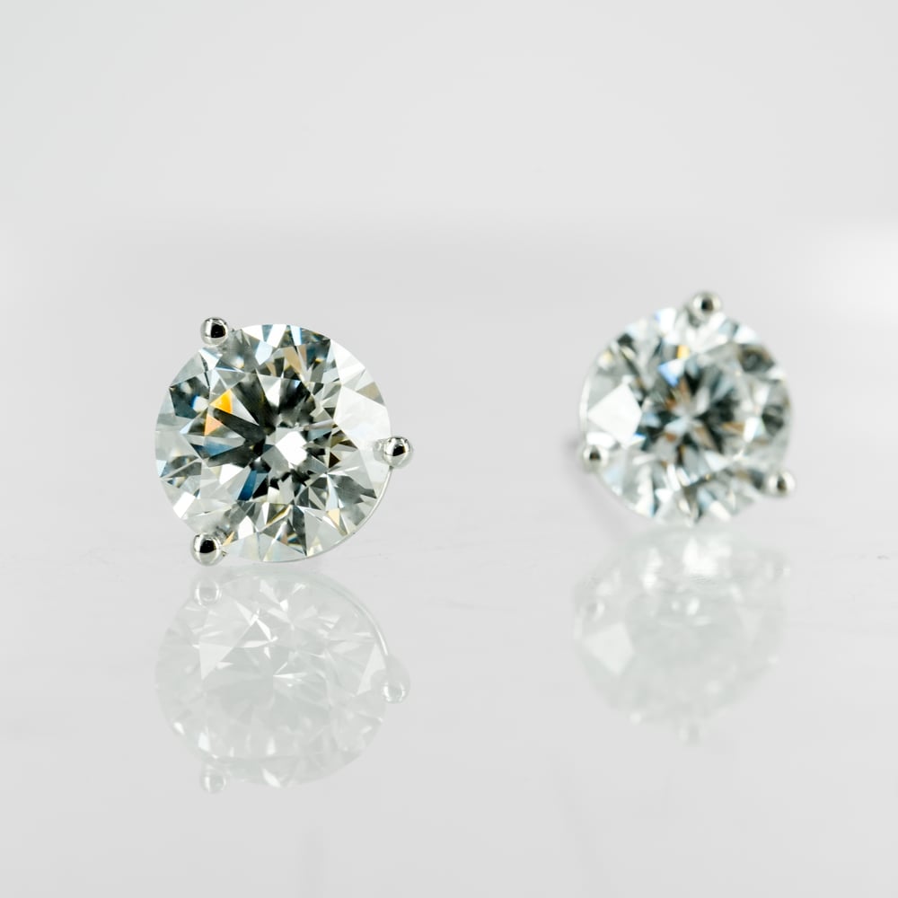 Image of 14ct White Gold Lab Diamond Stud Earrings. 2 = 3ct EVVS2 XXX Total Weight. TP7