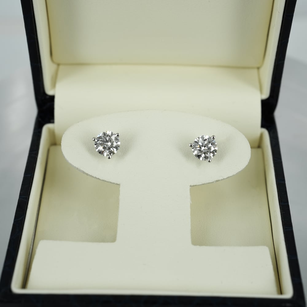 Image of 14ct White Gold Diamond Stud Earrings. 2 Lab Grown Diamonds = 2ct EVS1 XXX Total Weight. TP1