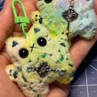 Image 2 of Gradient Marble Kitty Keychain