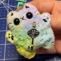 Image 4 of Gradient Marble Kitty Keychain