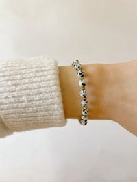 Image 2 of Bracelet DOLCE // Jaspe Dalmatien 
