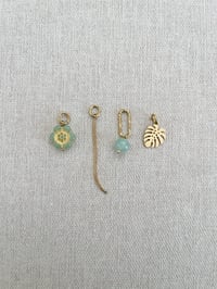 Image 1 of Ensemble 4 charms PEONIE vert clair 