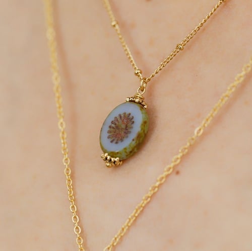 Image of Collier Helvine