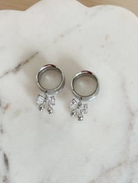 Image 1 of Crystal Rosebud Bows (Silver)