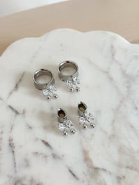 Image 4 of Crystal Rosebud Bows (Silver)