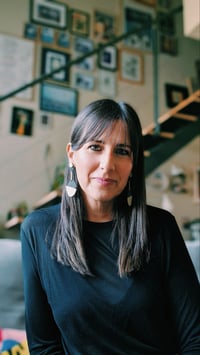 Image 3 of GENEVIÈVE